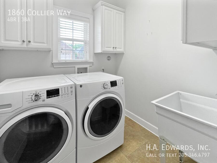 1860 Collier Way property image