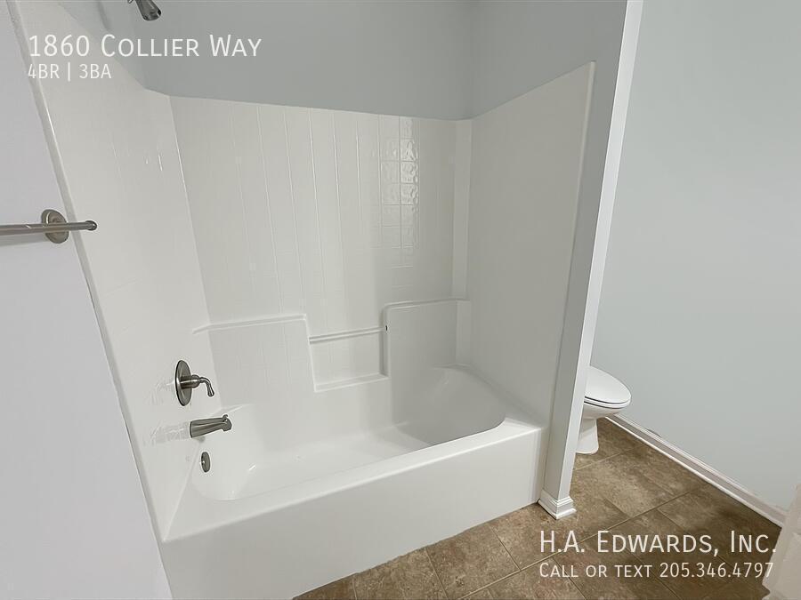 1860 Collier Way property image