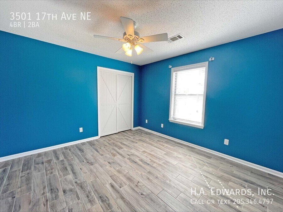 3501 17th Ave NE property image