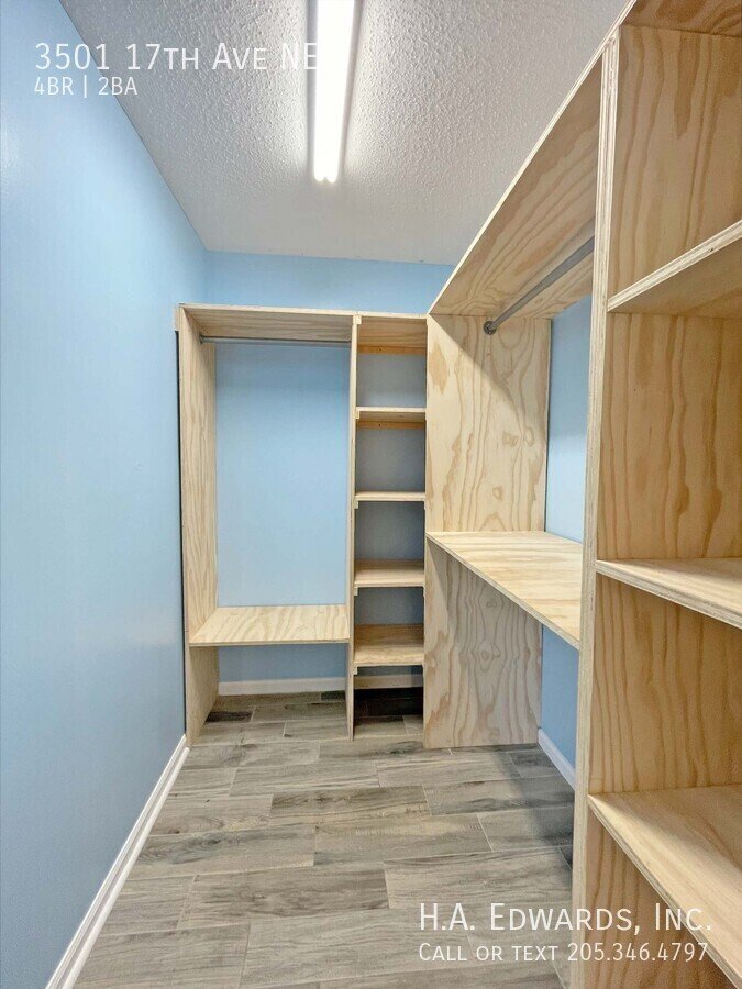 3501 17th Ave NE property image