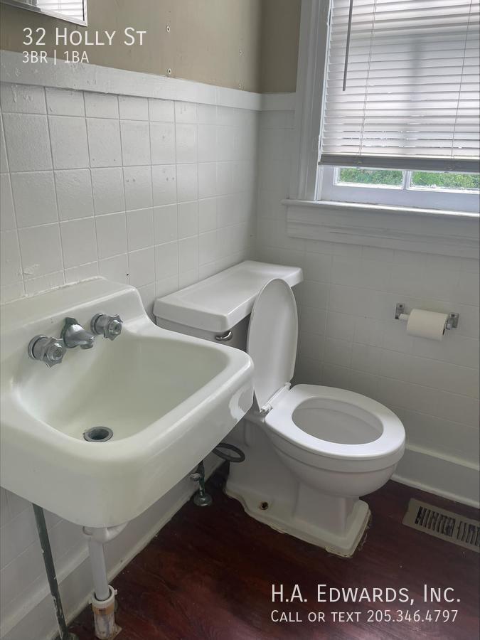 32 Holly Street property image