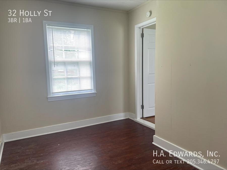 32 Holly Street property image