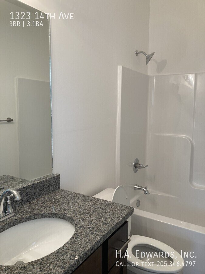 1323 14th Ave property image