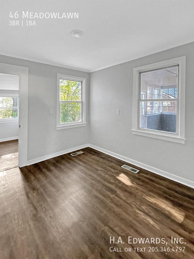 46 Meadowlawn property image