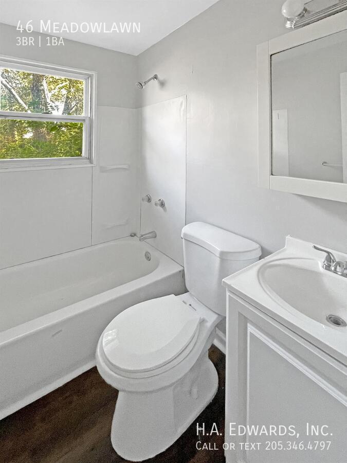 46 Meadowlawn property image