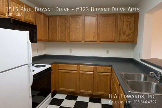 Bryant Drive Apartments 2 property image