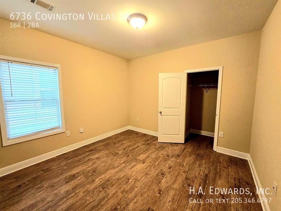 6736 Covington Villas Ln property image