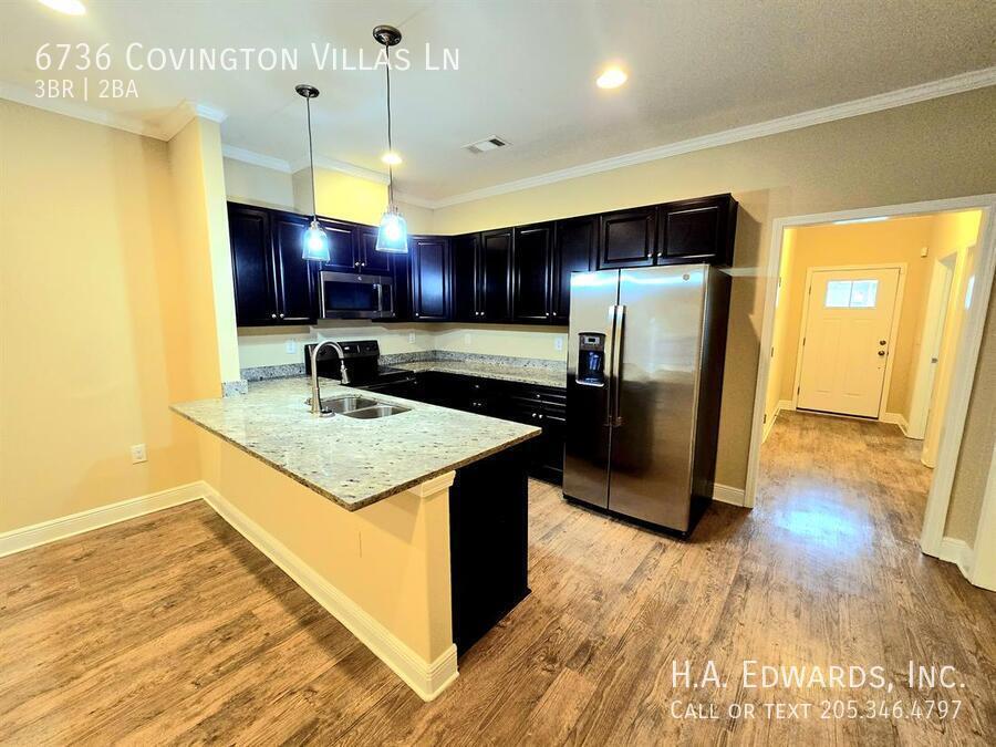 6736 Covington Villas Lane property image