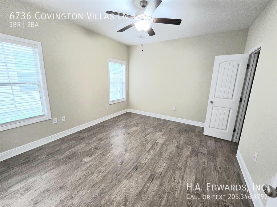 6736 Covington Villas Lane property image