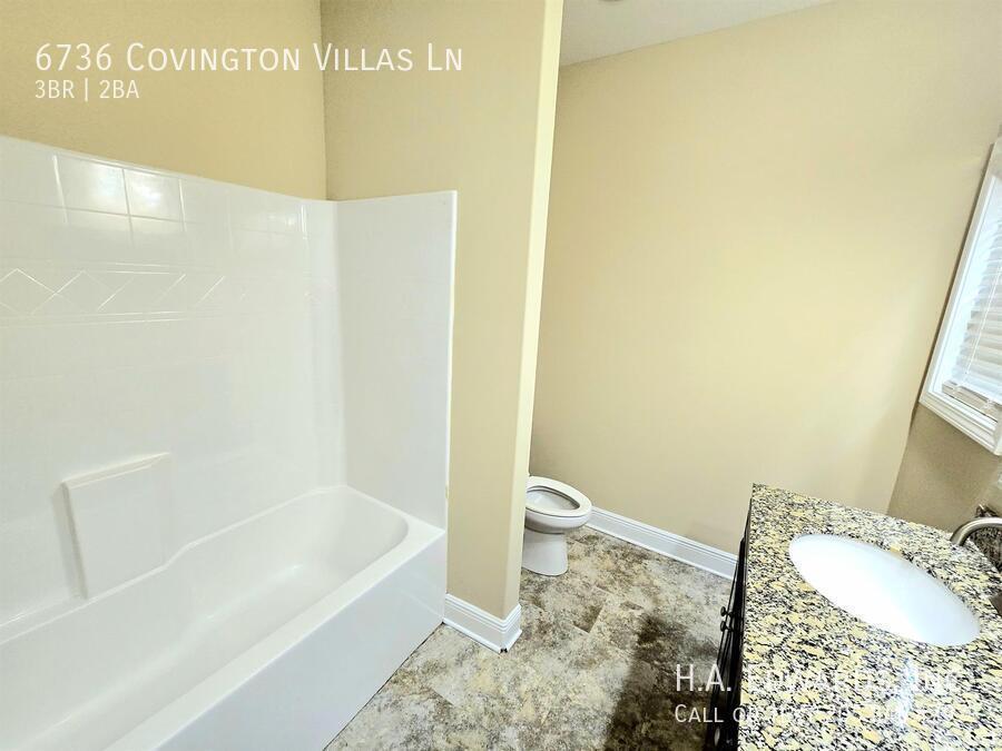 6736 Covington Villas Lane property image