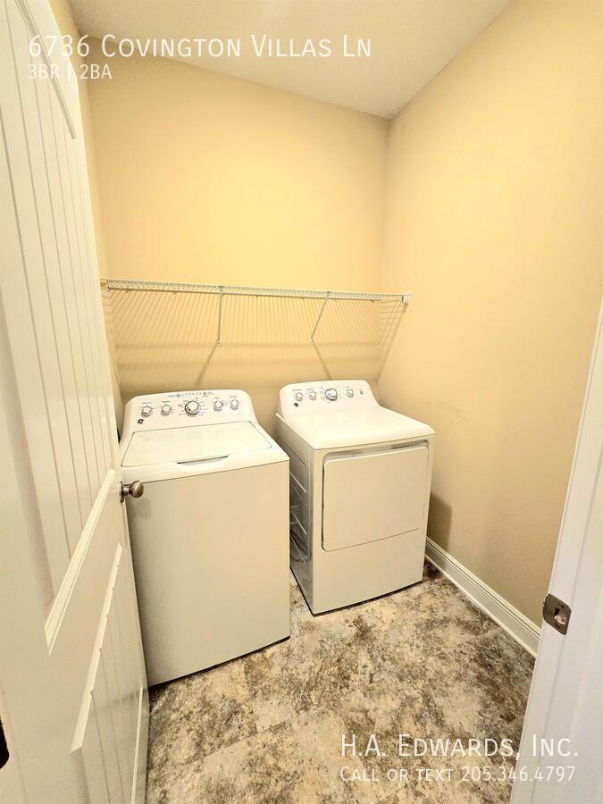 6736 Covington Villas Lane property image