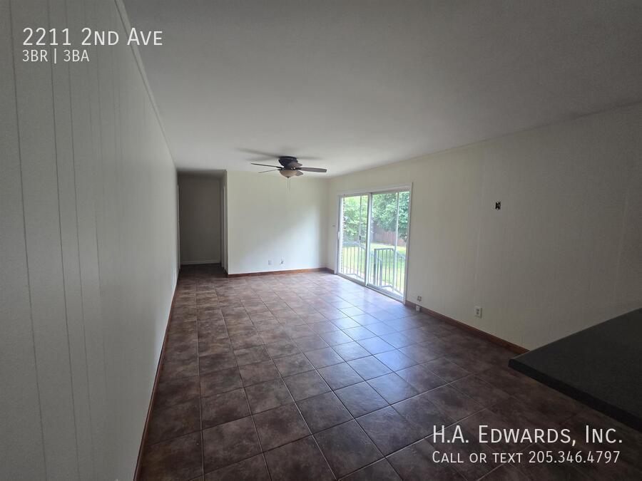 2211 2nd Avenue property image