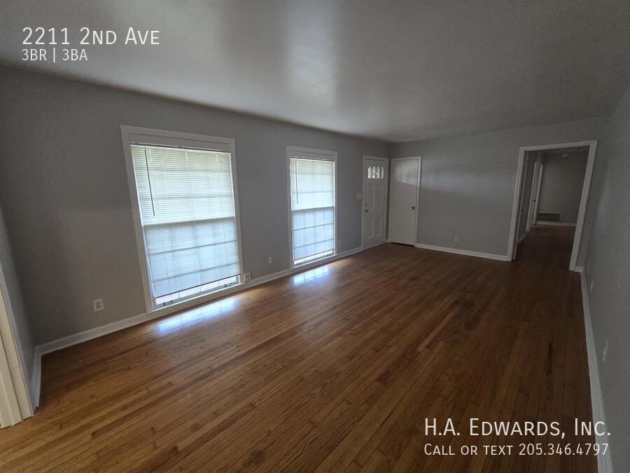 2211 2nd Avenue property image