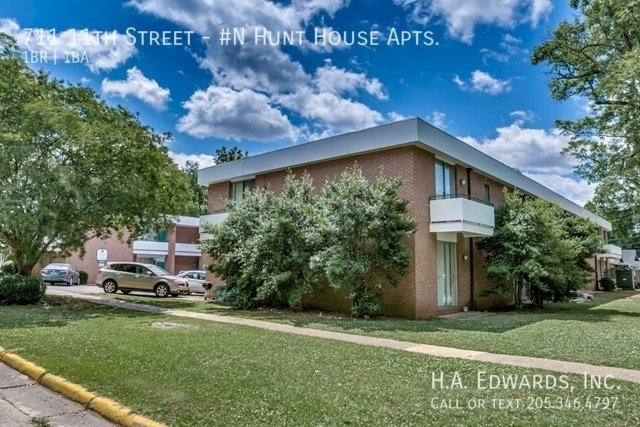 Hunt House Apartments property image