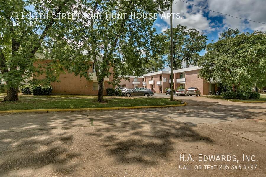 Hunt House Apartments property image