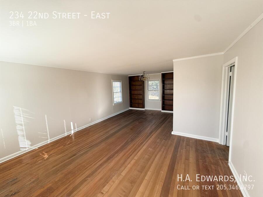 234 22nd Street E property image