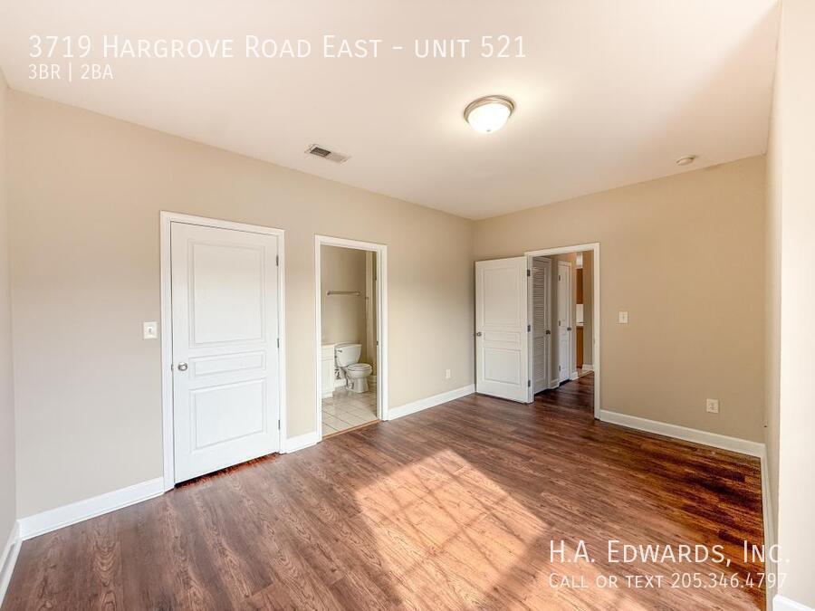 3719 Hargrove Road East property image