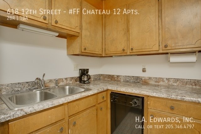 Chateau 12 Apartments property image