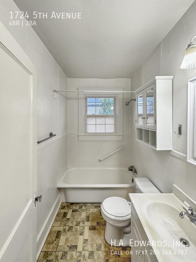 1724 5th Avenue property image