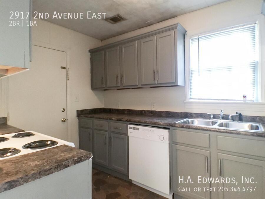 2917 2nd Avenue East property image