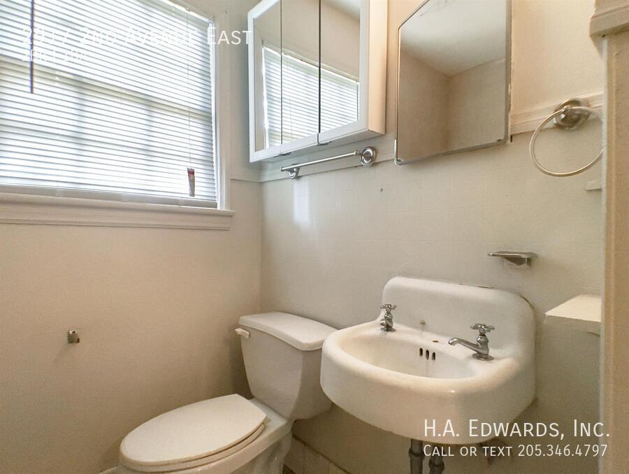 2917 2nd Avenue East property image