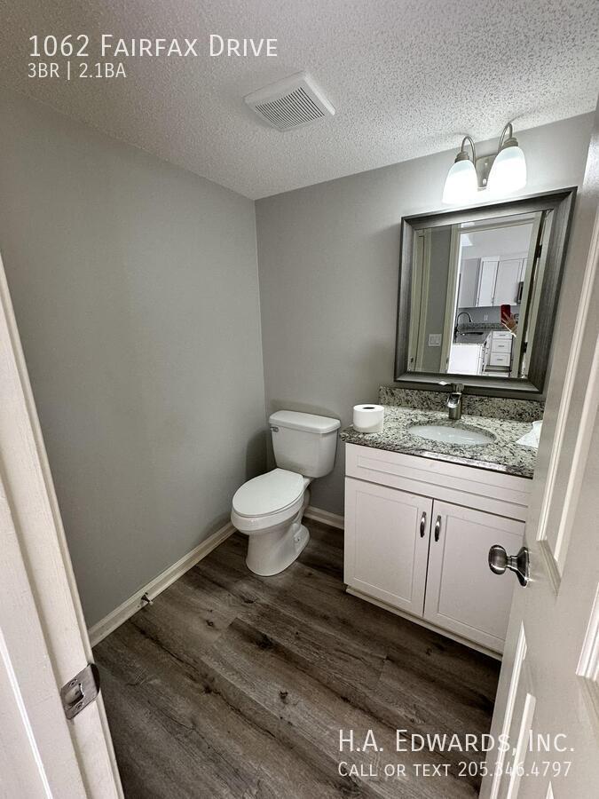 1062 Fairfax Drive property image