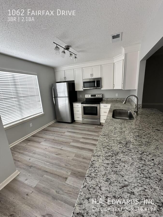 1062 Fairfax Drive property image