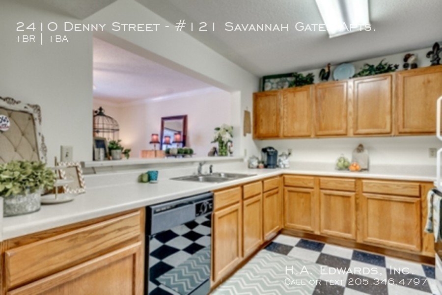 Savannah Gates Apartments property image