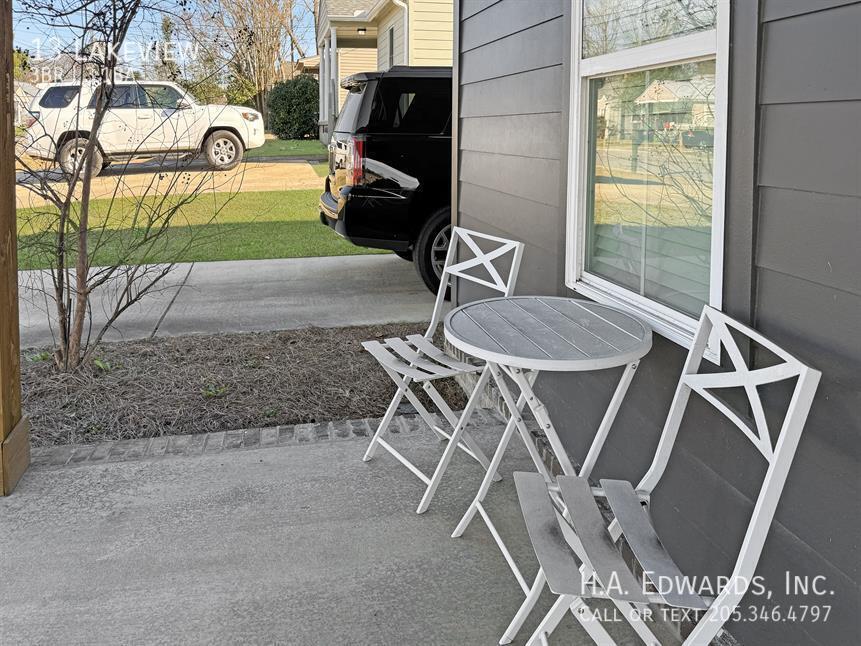 13 Lakeview property image