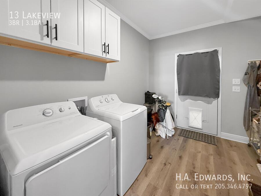 13 Lakeview property image