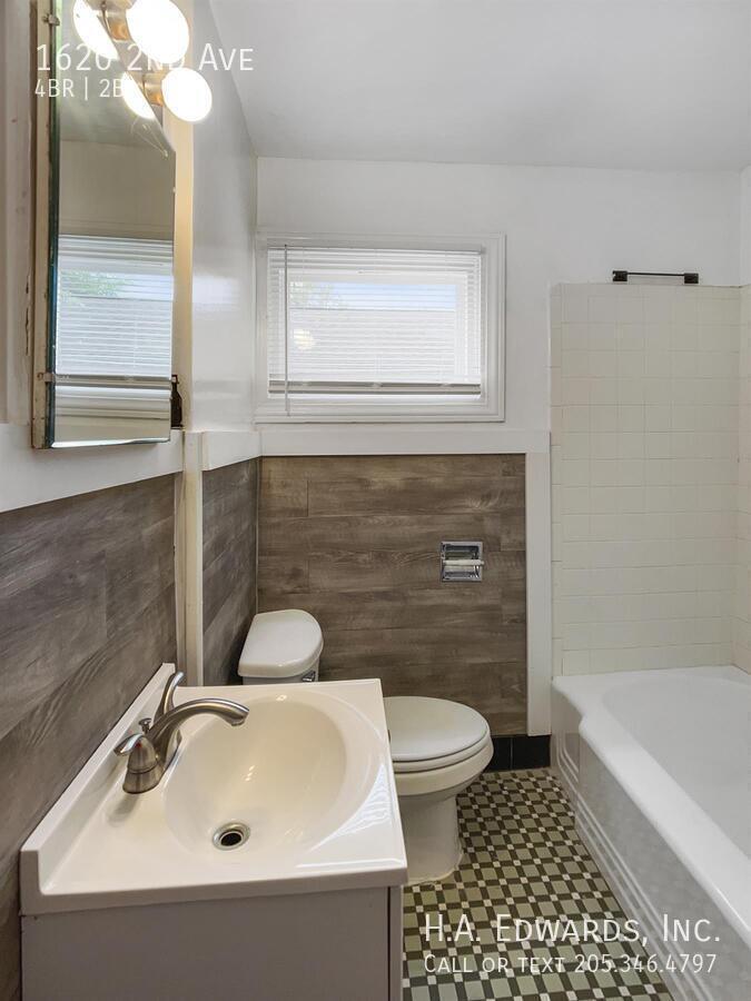 1620 2nd Ave property image