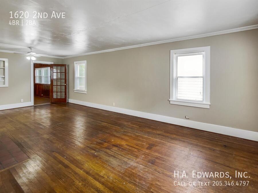 1620 2nd Ave property image