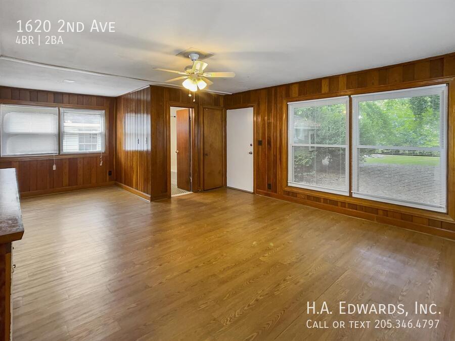 1620 2nd Ave property image