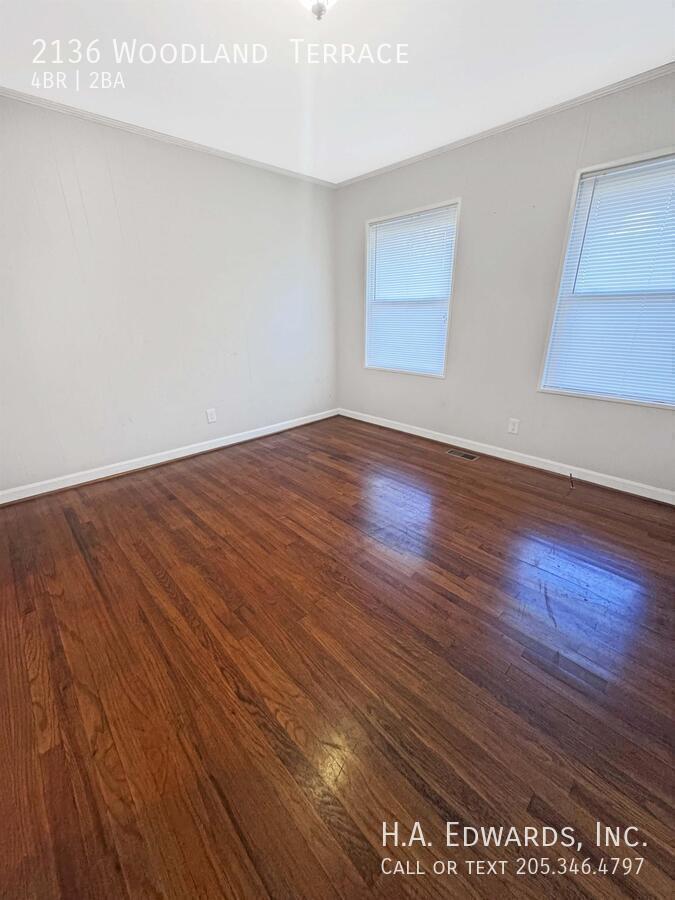 2136 Woodland Terrace property image