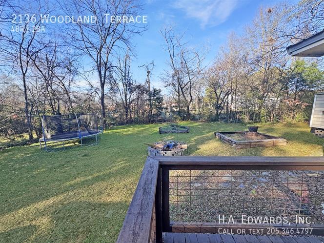 2136 Woodland Terrace property image