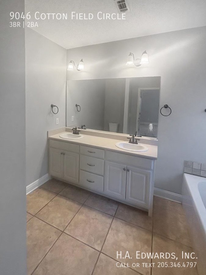 9046 Cotton Field Circle property image