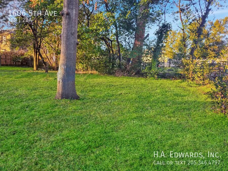 1606 5th Ave property image