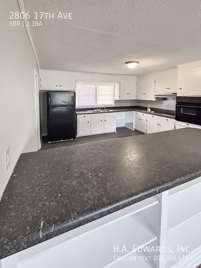 2806 17th Ave property image