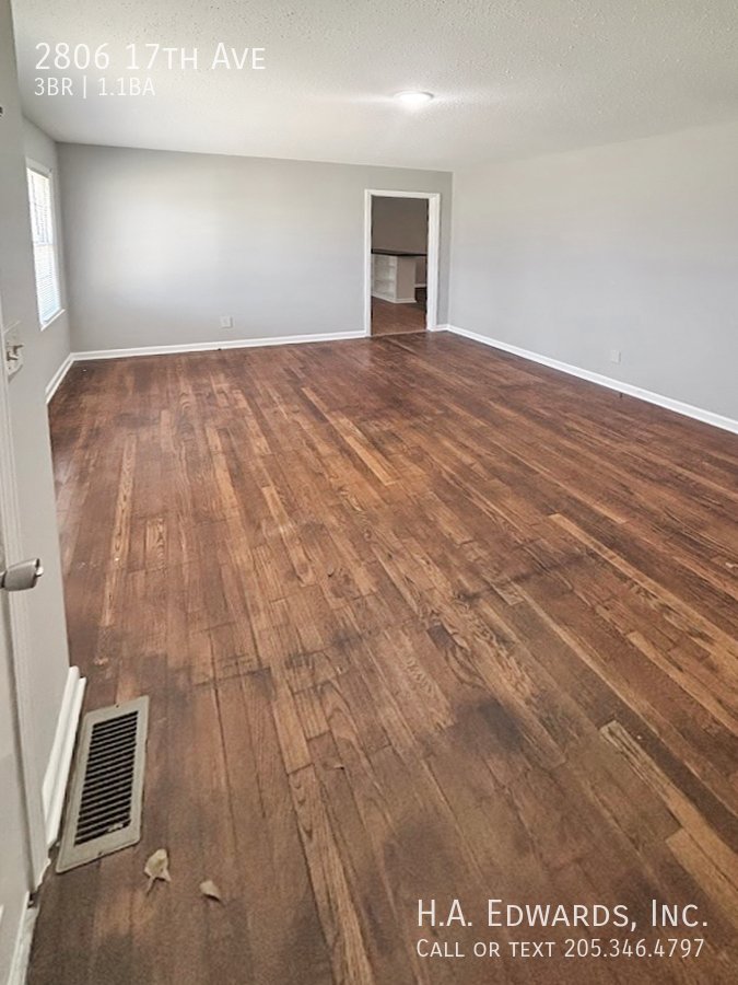 2806 17th Ave property image