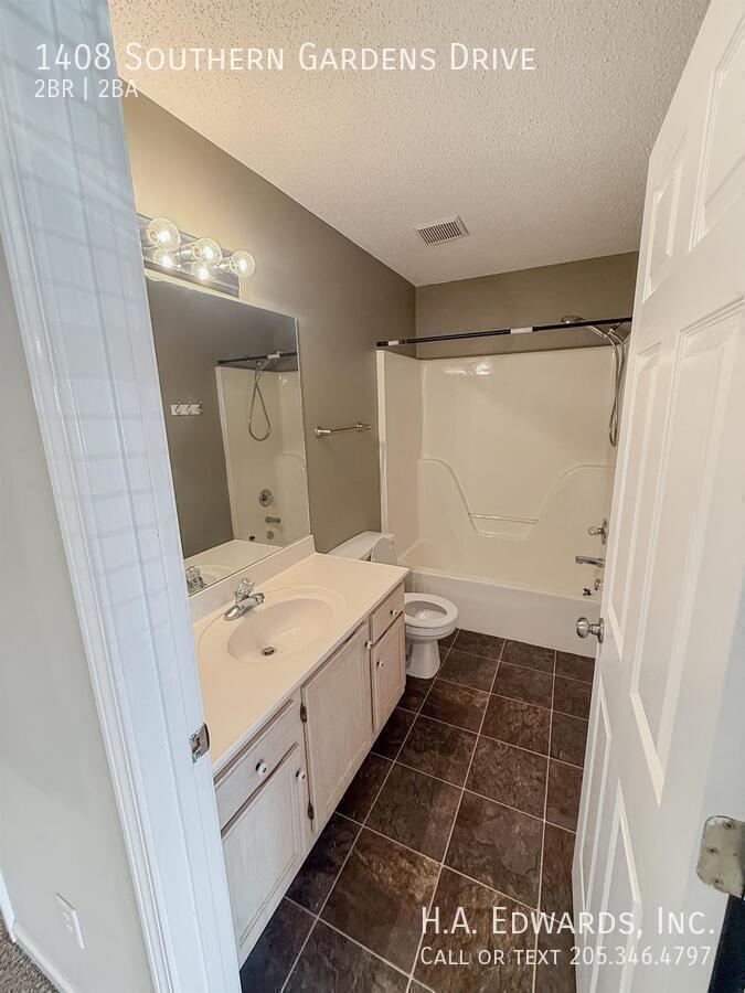 1408 Southern Gardens Drive property image