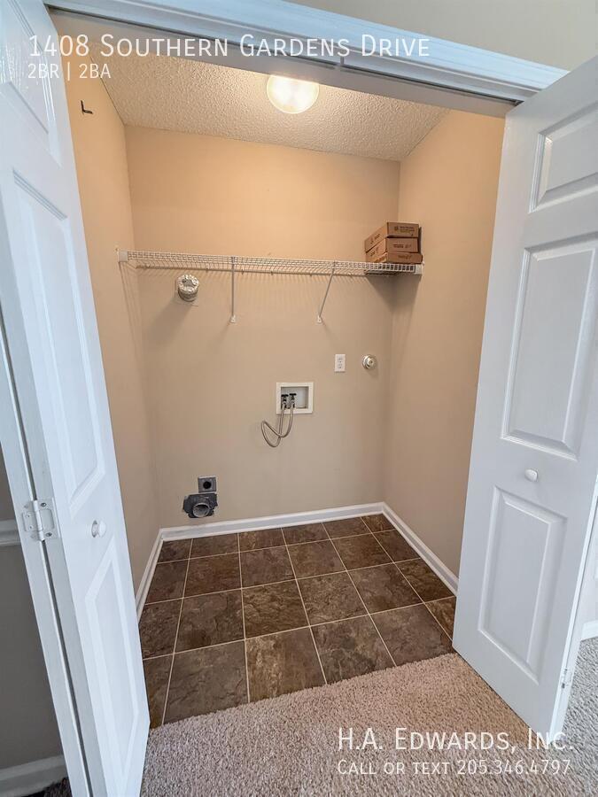 1408 Southern Gardens Drive property image