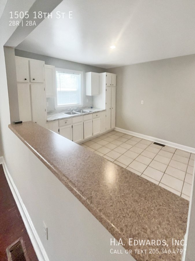 1505 18th St E property image