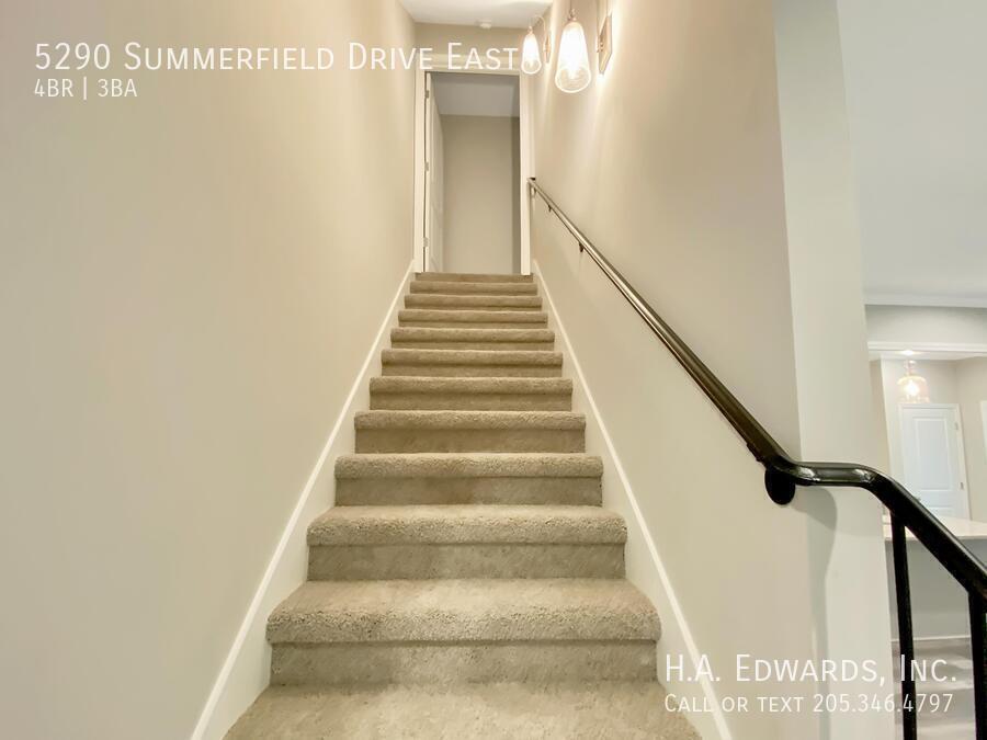 5290 Summerfield Drive East property image