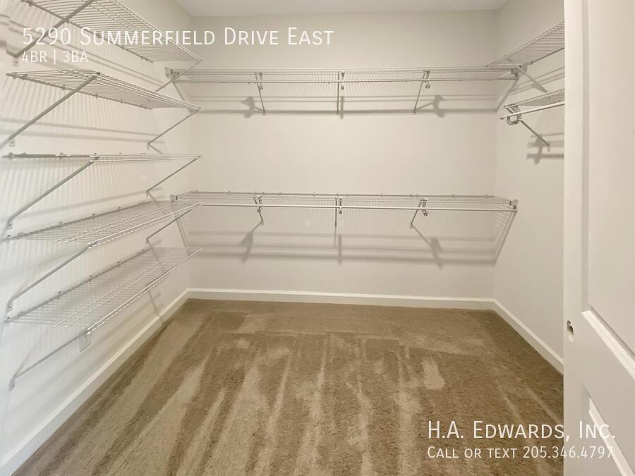 5290 Summerfield Drive East property image