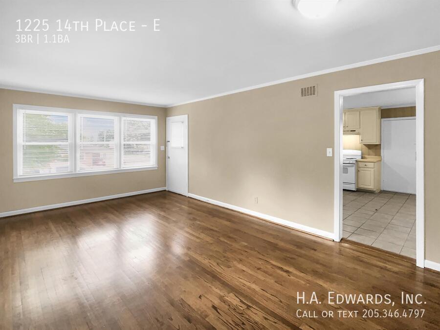 1225 14th Place E property image