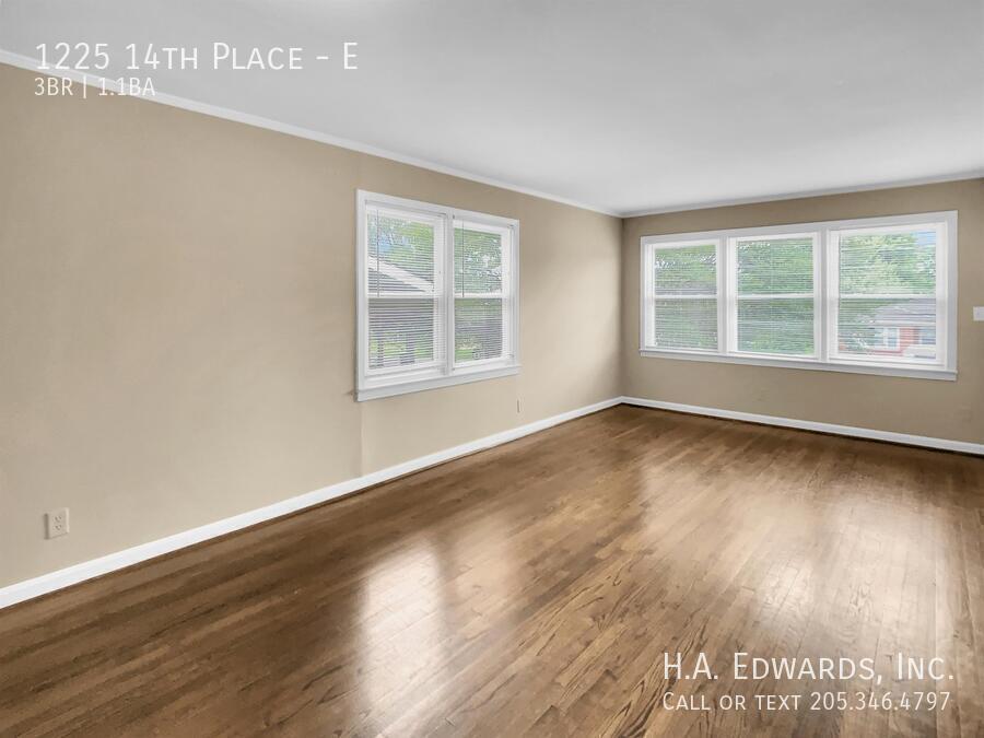 1225 14th Place E property image