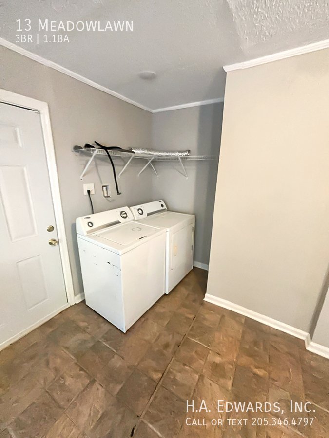 13 Meadowlawn property image