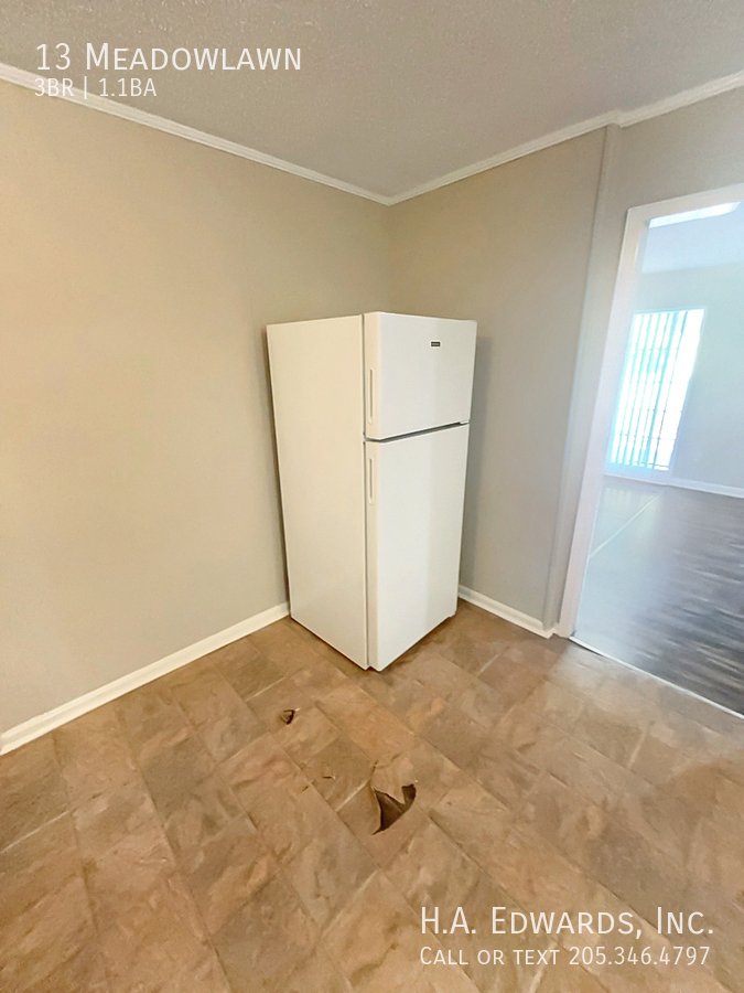13 Meadowlawn property image