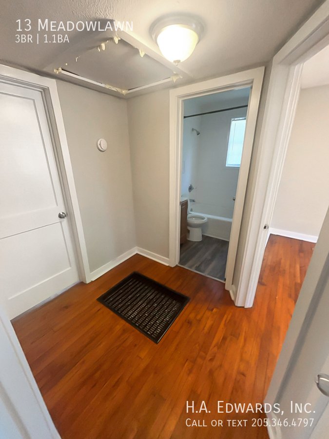 13 Meadowlawn property image