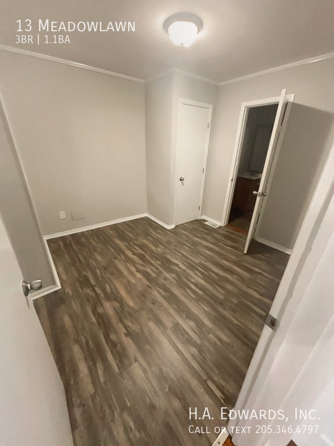 13 Meadowlawn property image